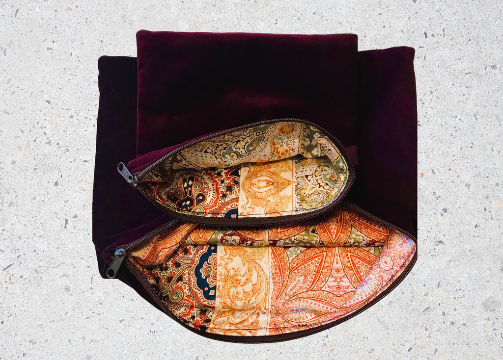 Pochettes prune avec doublure cachemire aux tons dorés et orangés